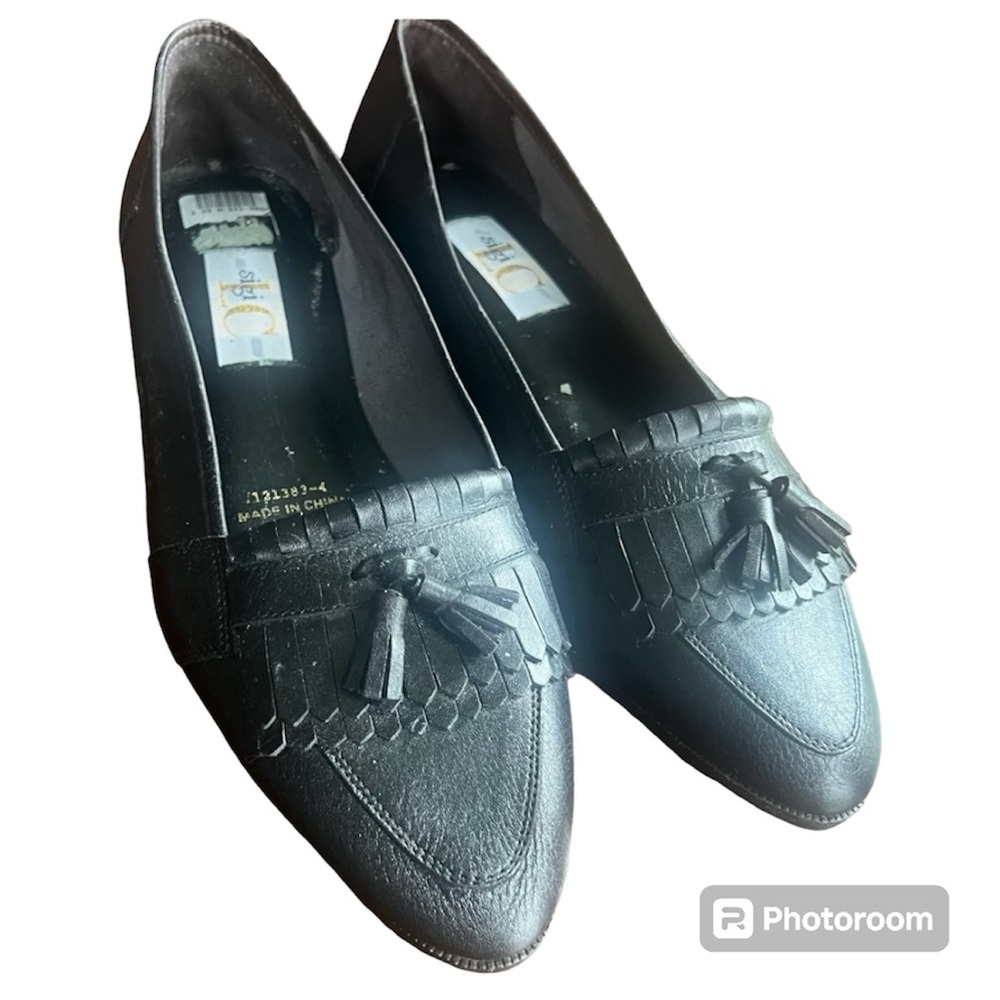 Sigi LC Tassel Fringe Oval Pointed Women’s Loafers Sz10M Slip Ons Flats Vintage